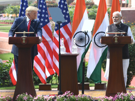 「川普點到莫迪的死穴！」印度被開徵50%高關稅，改向中俄靠攏結盟...謝金河：只會把病情加重