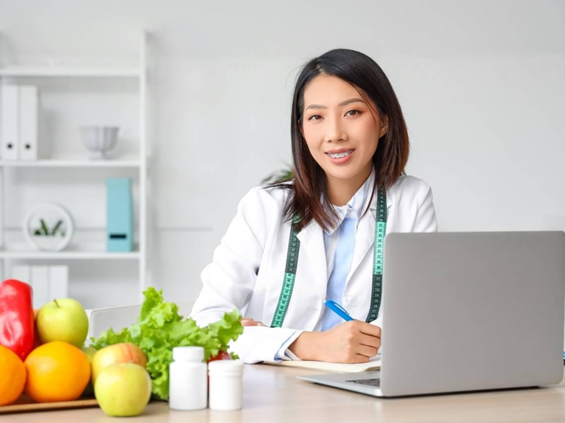 吃得太營養腫瘤長更快？癌細胞喜歡吃糖？營養師破解「癌症飲食6大迷思」：教你每一口都吃對，擊退癌細胞