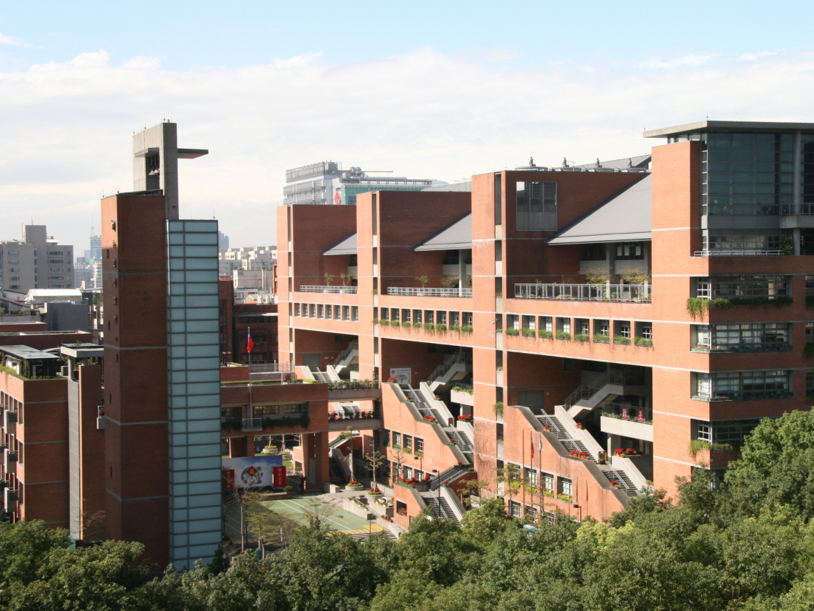 復興小學一封公開信讓家長炸鍋！規劃直升國中雙語部、現在30%孩子要被淘汰…校方親解為何大轉彎