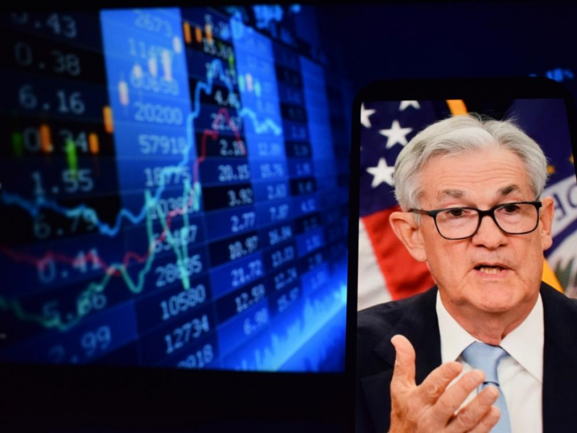 Fed降息1碼、台股新高續開趴！預估今年會再降2次…一表看降息影響、鮑爾說了什麼