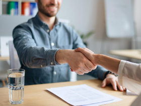 獵才顧問每月媒合50案，靠AI省8成前置時間！靠它三個月，等同一位新進顧問的一半業績