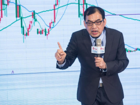 新應材(4749)股價300➝900元還能買？億元教授：3大利多「漲贏台積電」！點名台塑、台泥快下車