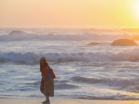 工作房貸養小孩...30歲人生是大泥坑！她裸辭當背包客10年「花光148萬環遊65國」：體力和通膨不等人