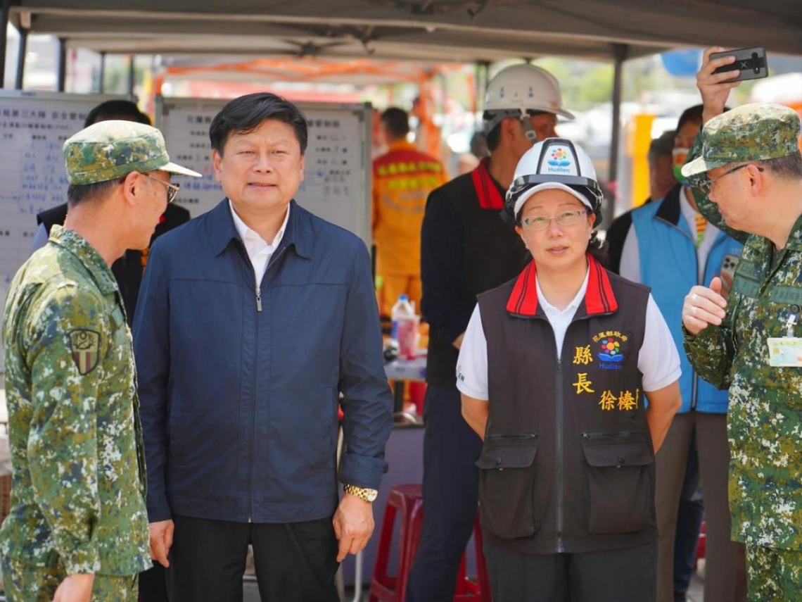 傅崐萁喊堰塞湖「爆破就解決了」，李鴻源打臉：用挖用炸都不可能「還有3000萬噸水量沒下來」