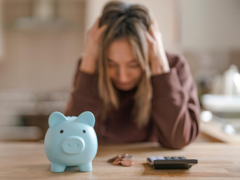 金援兒子留學讓退休金爆表「沒想到這件事也發生在我身上」...她49歲提早退休：讓退休族多花錢的6個陷阱