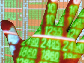 台股26000失守破10日線…3原因台積電鴻海「門面擔當」難扛！台幣連7貶，李其展：美金匯率看這關