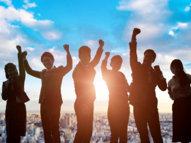 存股助理第698期｜高股息ETF換股旺季將至，潛在受惠股掃描｜股池更新