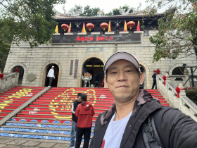 「好小子」顏正國肺腺癌離世！曾涉綁架案求處死刑，浪子回頭執導《角頭2》…50歲人生嘆息中落幕