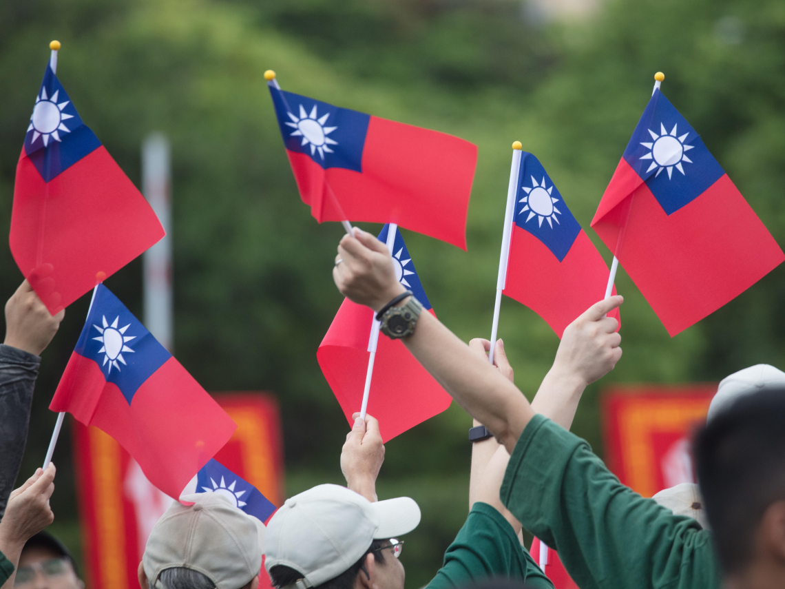 天氣／國慶連假天氣最新預報！何時會涼一點？雙颱共存降雨熱區曝…雙十連假天氣、10日報必看