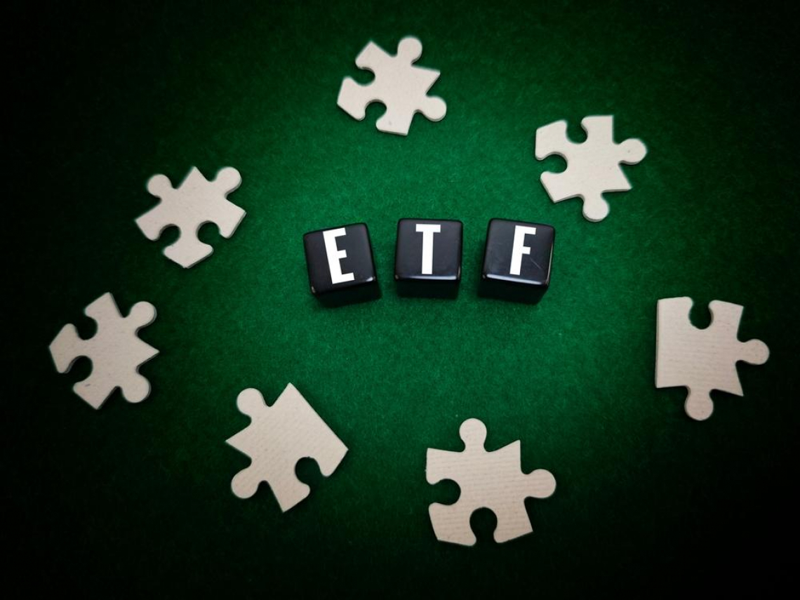 0052分割日、分割價出爐！24萬「1拆7」變3萬多一定漲？整筆砸下去賺更快？達人勸先看一條件