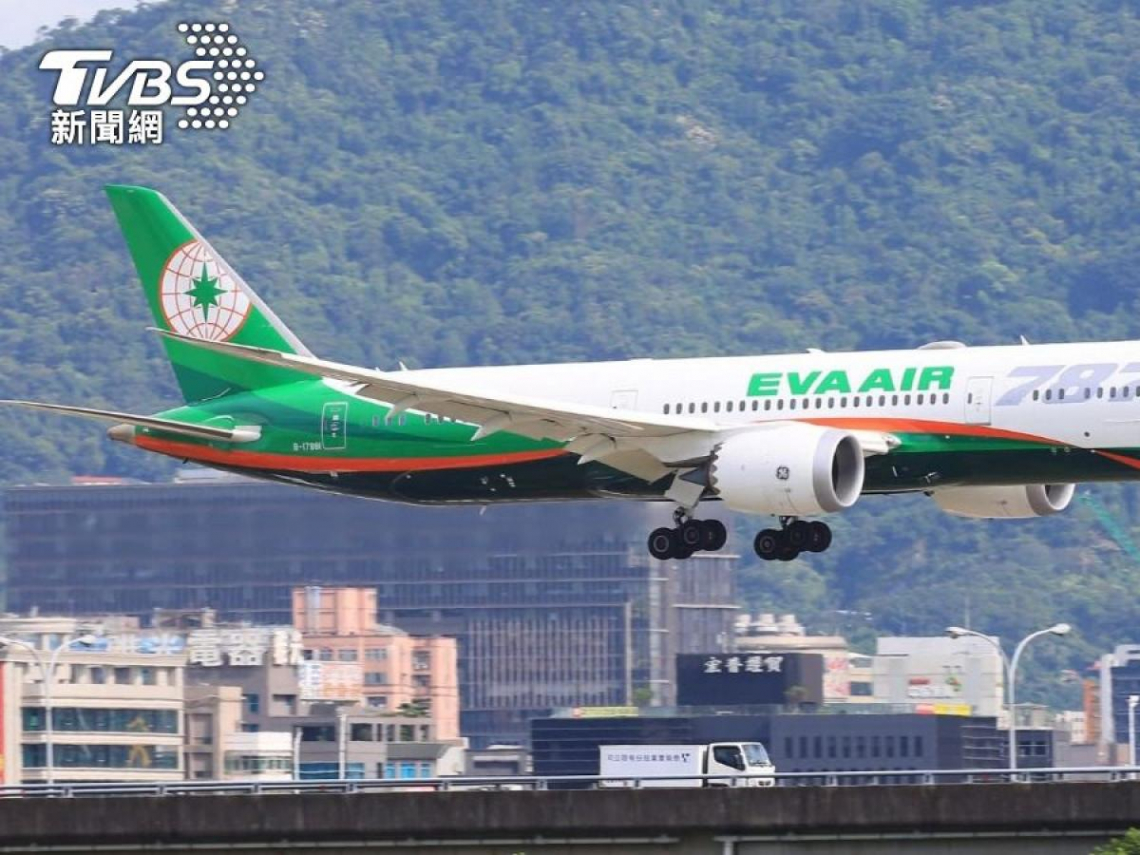 長榮空服員過世／抱病飛到最後一刻，爆想叫救護車座艙長回絕！勞檢處介入、公司調查中…為何生病不敢請假