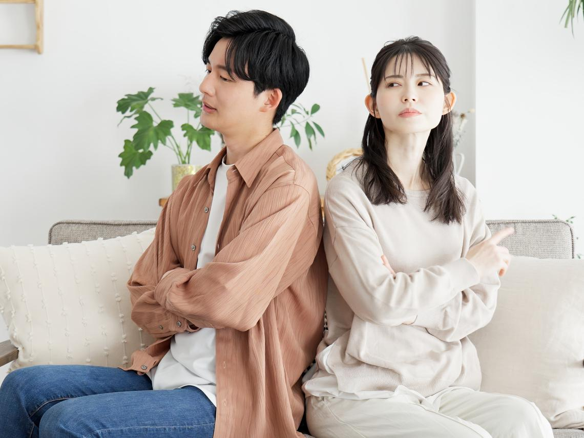 女友嫌棄高股息一年才賺5%「十銓一週就賺好幾萬」，該改買DRAM？為何選股教練搖頭：現在該存60％高股息