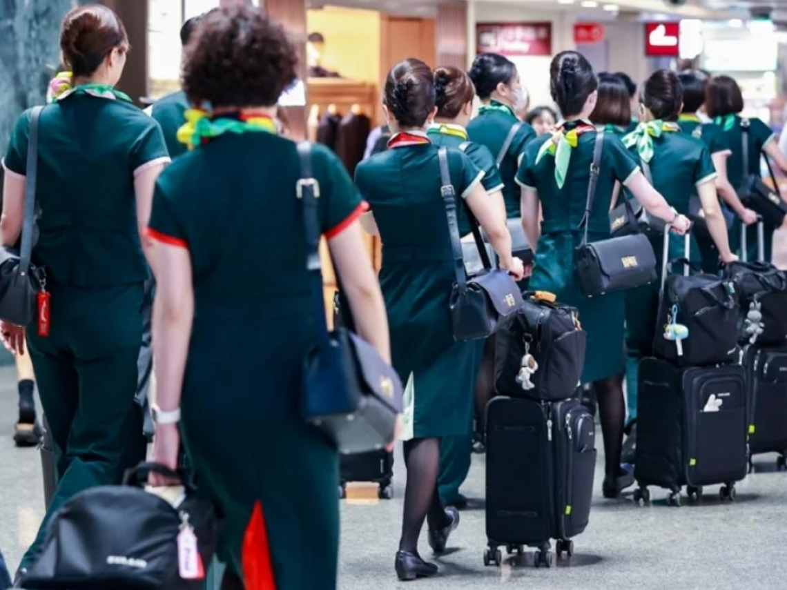 長榮空服員過世／座艙長發千字文「說我害她往生太沉重」！民航局未獲通報，勞檢處：沒助就醫非事實