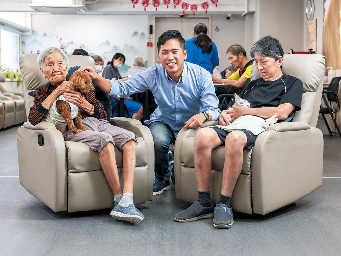 補貼房租、提供海外實習、祭獎金制提升派案效率　壽險超業轉戰長照  靠三招攬才不畏缺工