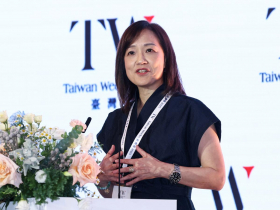 玉女歌手變「最美CEO」！昔跟李宗盛、周華健入歌壇、今掌外銀渣打12兆資產…超狂背景曝光