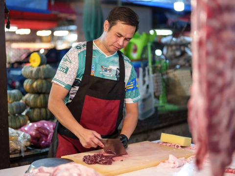 豬肉攤老闆存200張股票、身價3千萬「我這麼有錢，幹嘛買保險」…1理由破防：年砸50萬買醫療險