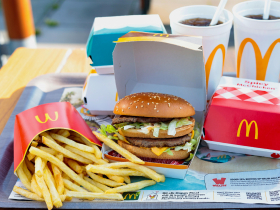 光復節連假優惠21家懶人包／手搖飲炸雞比薩咖啡買一送一、憑身分證門票25折…超商餐廳樂園好康必看