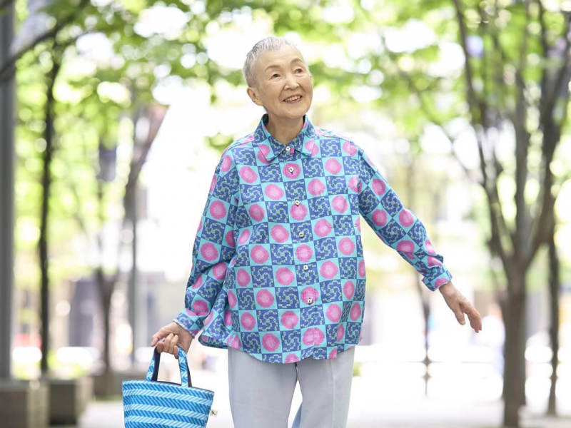 阿嬤都比你強！60歲學電腦、82歲寫遊戲App...世界最高齡程式設計師：人生沒有「太晚了」這件事