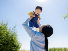 她辭工顧兒無微不至，卻養出沒自理能力的孩子！丁菱娟：女人別把家庭視為一切：「七分滿的愛」才是成全