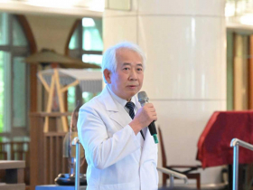 名醫掛不到號，卻能「LINE加好友」網路問診？「全台最難掛」膝關節權威闢謠：1方法一定掛得到