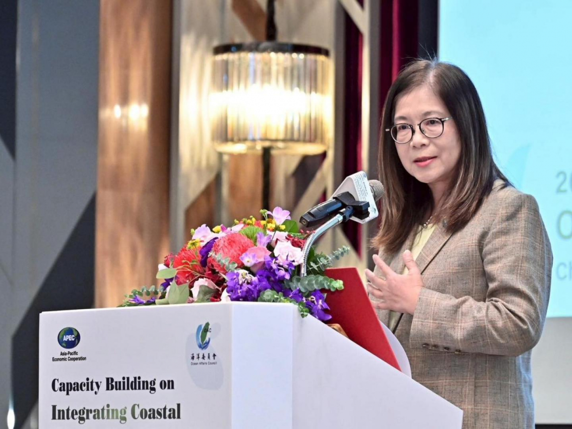 管碧玲拜託藍白委別刪預算，卻被剪成惡搞影片「沒出息」…她親發3張圖：預算少1萬元我也會哭