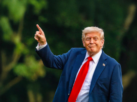 川普又出招！從筆電到噴射引擎都禁賣中國？美財長曝可能性…才稱「和習主席關係很好」為何突翻臉？