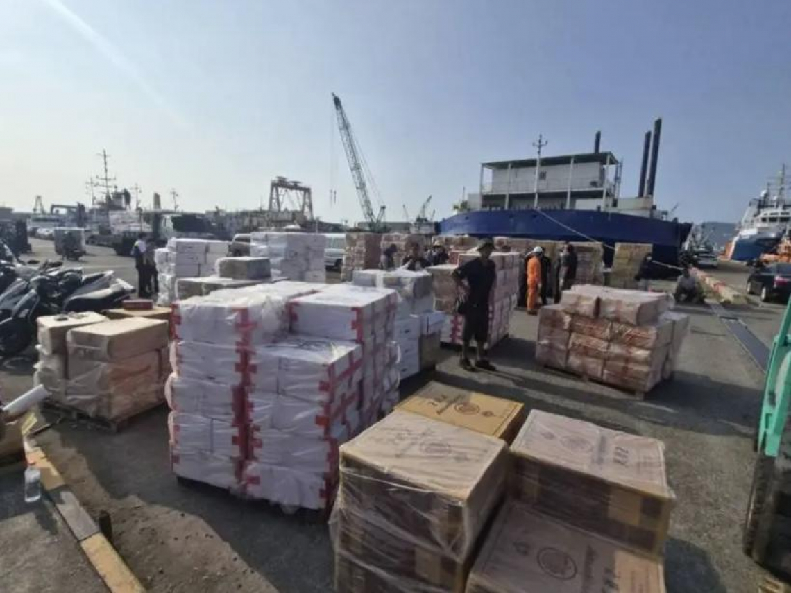 不明來源肉類趁亂來台！133噸冷凍肉走私，4貨櫃卸貨已發臭！還藏百萬包市值逾4千萬私菸…