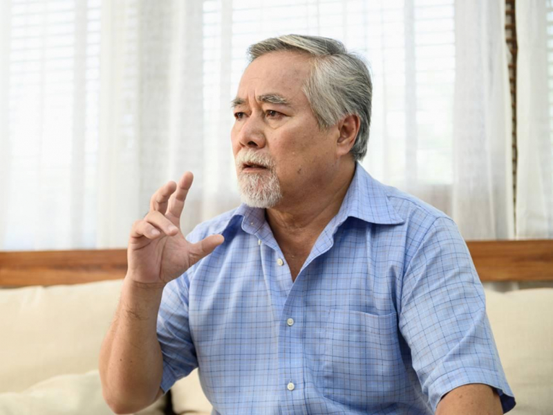 存款2千萬卻像活在地獄！65歲上班族明明有錢有閒，為何退休半年就崩潰？財富自由敗在「沒做這1事」