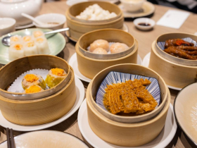 知名連鎖港式餐廳驚傳破產！6間直營店全關、欠薪2個月資遣員工…勞檢處出手了：裁罰金額曝光