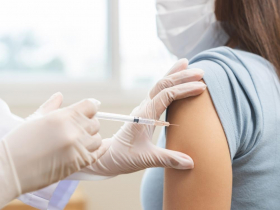 2025流感疫苗、新冠疫苗「全聯、大全聯」也能打！打疫苗送水果，領取時間資格、門市名單一次看