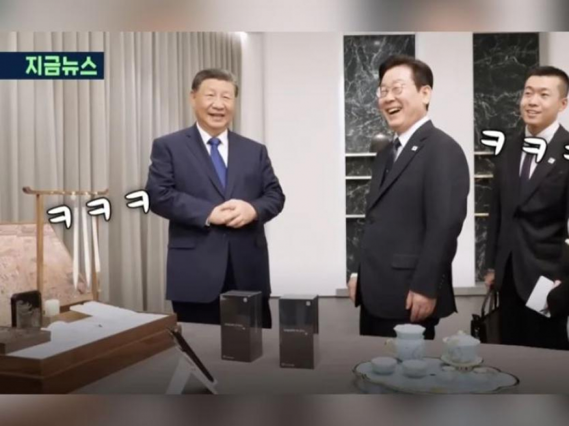 影／習近平送小米旗艦手機，李在明一句「通訊安全怎麼樣？」全場反應曝光！中韓贈禮互藏玄機