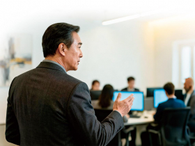 企業心聲 上櫃科技公司財務長：這是零和一的抉擇 讓移工不花一毛  創造勞資雙贏