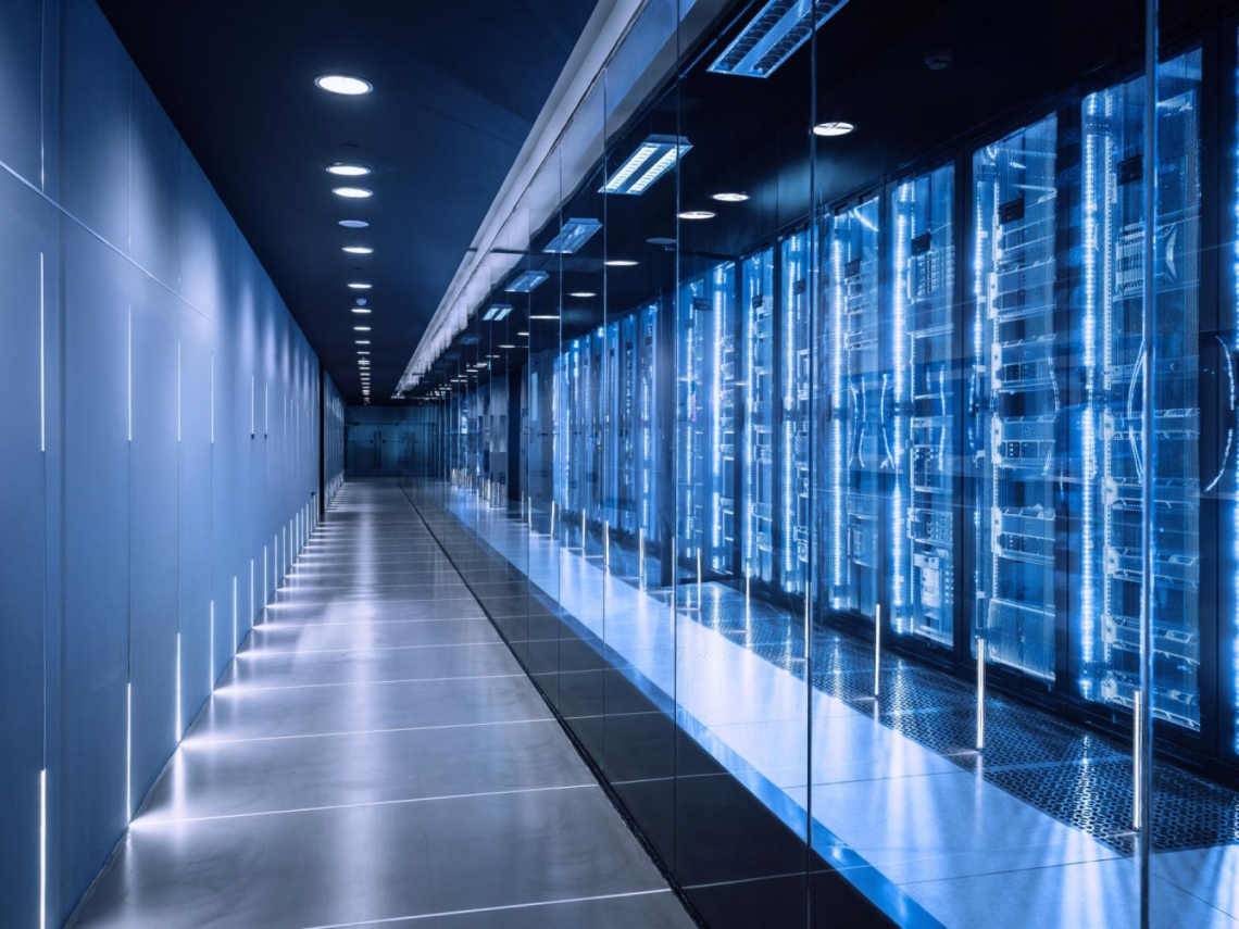 AI 資料中心用電需求激增！經濟部出手納管，5MW以上須送審、7大指標一次看