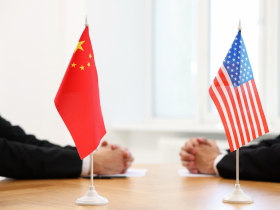 當「紙糊的中國」對上「偉大川普的美國」... 台灣應看清兩強實力真相，在博弈中求存！