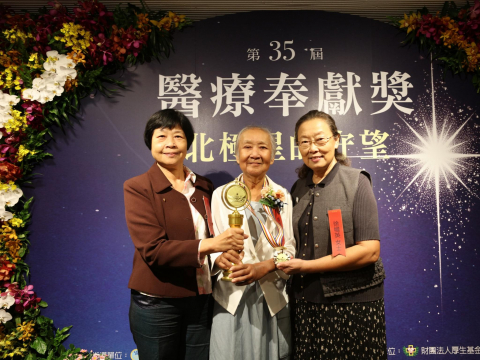 她從菲律賓來台行醫，守護恆春26年！曾是半島唯一婦醫，洗腎到一半拔針去救人：只要能動就要助人