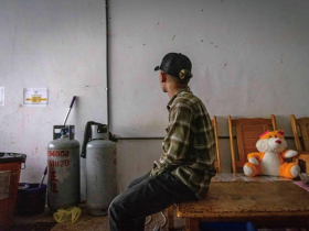 移工債務系列3一手寫獲利模式曝光，放貸老闆一次入袋13萬、仲介賺9萬