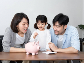 普發一萬入帳了，別讓孩子的錢充公！「放手讓孩子付錢」國小老師曝3招養成金錢觀，亂花也要「算利息討回」