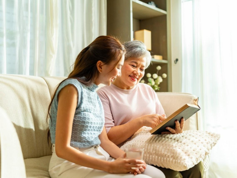 女兒一句話引戰，媽翻出「25年養育收據」算舊帳…心理師教3步驟化解情緒勒索，學會不讓彼此受傷