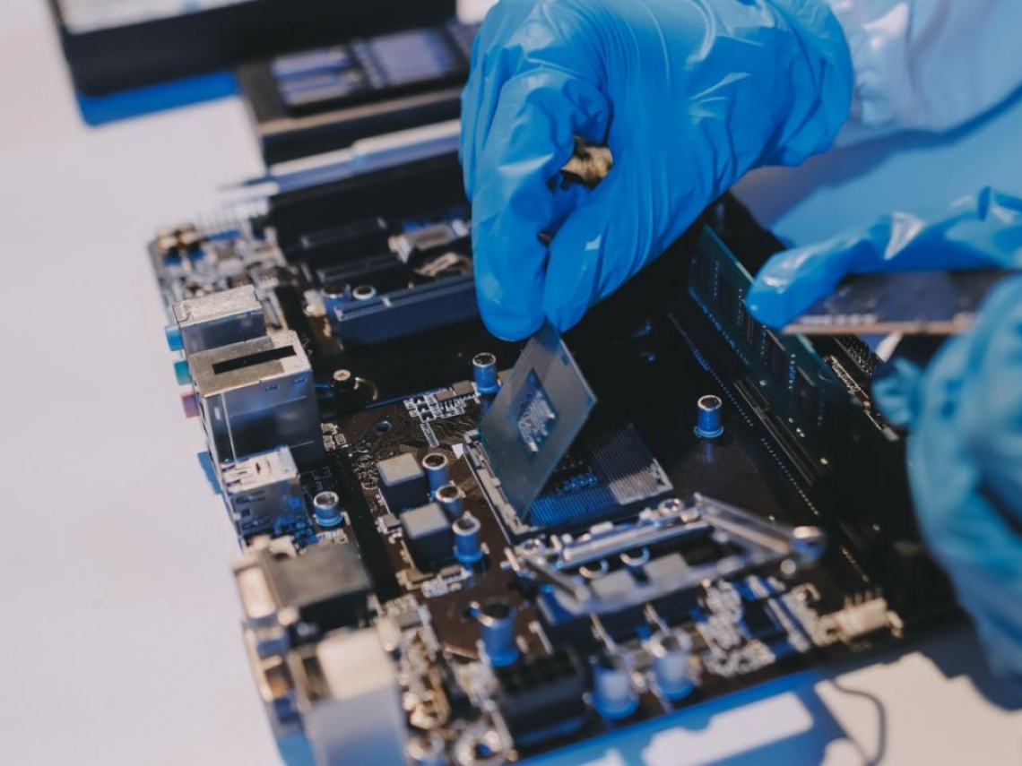 存股助理第717期—臻鼎KY與捷敏KY第3季財報評析--當順風股不再飛揚