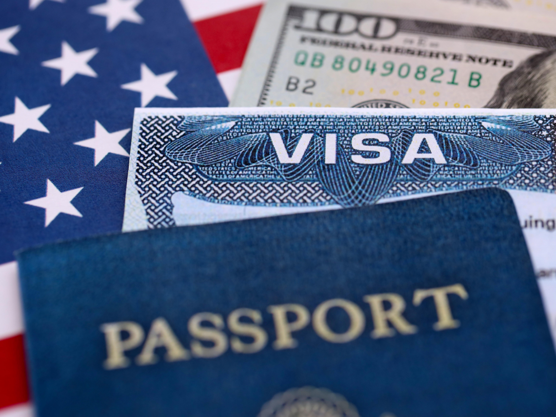 胖又怎麼了？美國簽證祭新規，肥胖、糖尿病、慢性病…未來將難入境，考量醫療成本，「這類人」恐被拒