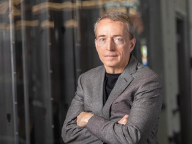 獨家專訪》季辛格轉戰創投，率「獨角獸」來台找隊友：「早餐有想法、晚上討論量產」只有台灣有這速度