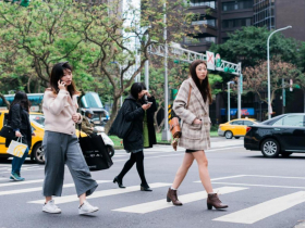 天氣／12度低溫還有？玉山降初雪，一圖看兩階段濕冷變化！何時回暖放晴、怎麼穿衣？10日報搶先看