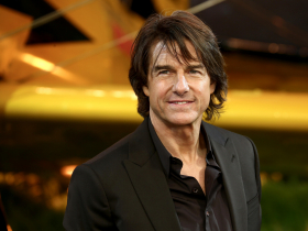 等了40年！湯姆克魯斯獲奧斯卡終身成就獎，激喊「電影是我的生命」…他如何在IP時代鞏固巨星地位？