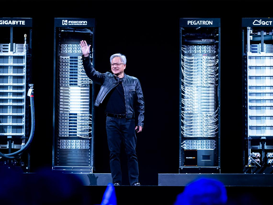 AI伺服器大廠法說會釋樂觀訊號，市場為何喜憂參半？輝達擬調代工模式，供應鏈面臨兩大天險