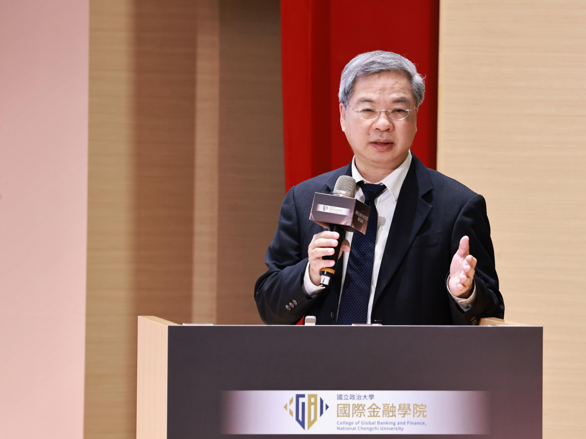 國際金融與資產管理論壇》龔明鑫反駁台灣病：我們沒病，有病的是講我們有病的人！諷經濟學人該幫它出意見