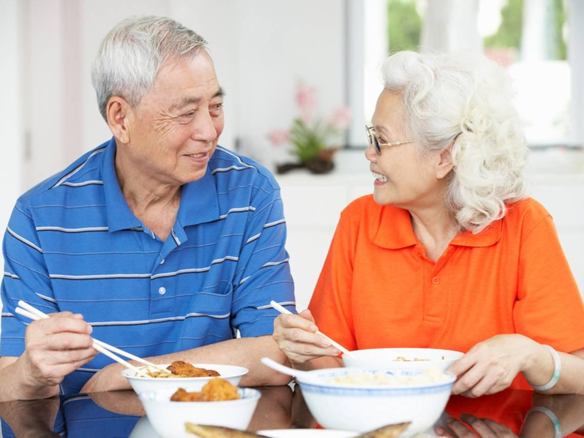 「微胖」反而更長壽！日本權威醫師：老了千萬別減肥，多吃肉能防癌、腦中風...膽固醇太低更危險