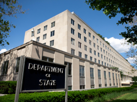 中日關係惡化，美國務院首度發聲挺日本！反對武力脅迫改變台海現狀：「美日同盟」承諾堅定不移