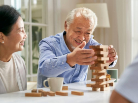 小腹凸、膝蓋沒力、失眠...40歲身體「走下坡」，50、60歲還來得及拯救？醫師揭40~70歲抗老攻略一次看