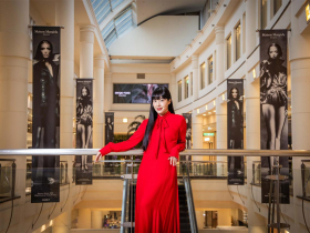 精品逆風、高端客源外移，微風轉型重押年輕客！小眾＋體驗雙策略，改打親民牌