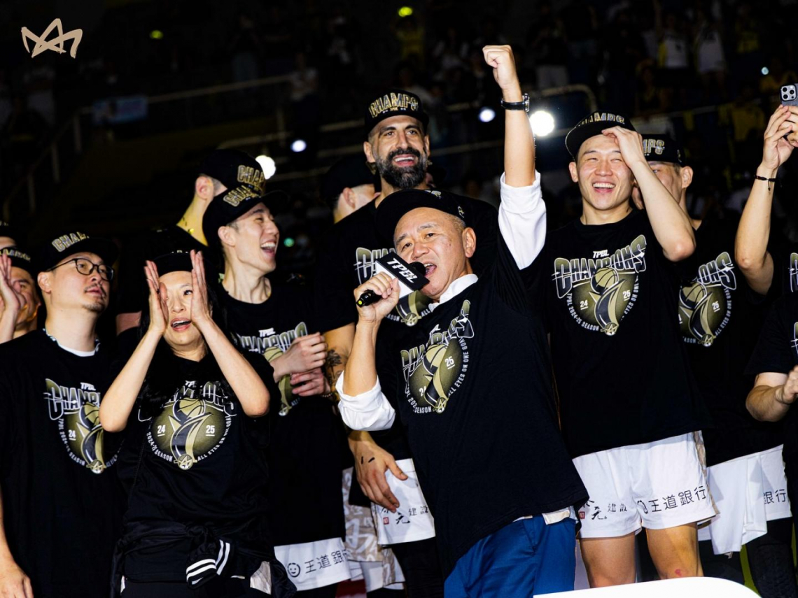 王永慶遺產又生波…王文祥想回台塑管理層、傳寄了4封電郵遭「已讀不回」，判決書曝光！集團怎麼說？